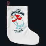 Petite Chaussette De Noël Farer Snowman Comment Les Snowflakes Sont Vraiment<br><div class="desc">Ce dessin humoristique de bonhomme de neige chatouillera votre drôle d'os et réchauffera votre coeur avec un point de vue unique sur la science derrière la formation de flocons de neige. Conduit à des révélations sur les flocons de neige</div>
