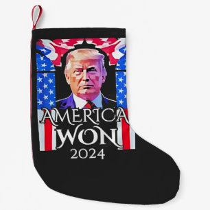 Petite Chaussette De Noël Fière Américaine Maga Trump a gagné le jour de l'i