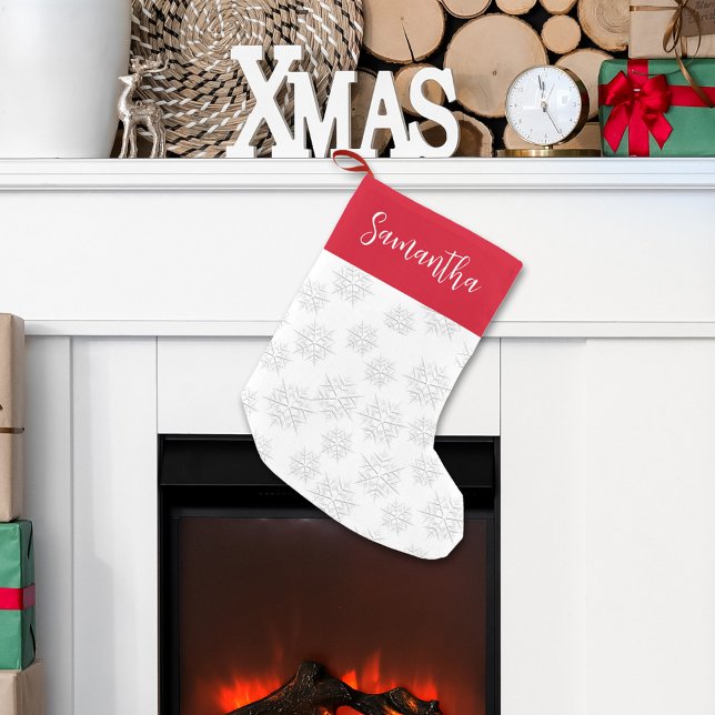 Petite Chaussette De Noël Flamme de neige rouge et blanc Personnalisé (Christmas Silver Snowflakes pattern with red and white calligraphy.)