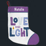 Petite Chaussette De Noël L'Amour Et La Lumière Hanoukka Chanukah Nom Person<br><div class="desc">Ce design de vacances Hanoukka présente le texte "Amour et Lumière" dans la typographie moderne. Personnalisez avec votre nom en modifiant le texte dans les zones de texte fournies. #hanoukka #chanukah #vacances #bijoux #bas #hanukkahdécor #décoration #maison #décoration</div>