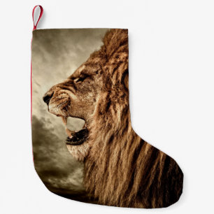 Petite Chaussette De Noël Lion rugissant : Art Vintage majestueux.