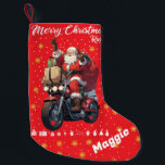 Petite Chaussette De Noël Merveilleuse Marche de Noël<br><div class="desc">Préparez-vous à voyager dans l'esprit des fêtes avec notre t-shirt "Joyeux Noël" ! Ce tee-shirt festif présente un Père Noël cool et moderne, échangeant son traîneau contre une moto lourde pour livrer des cadeaux. Avec un sac plein de cadeaux attaché au dos, Père Noël est tout préparé pour une mission...</div>