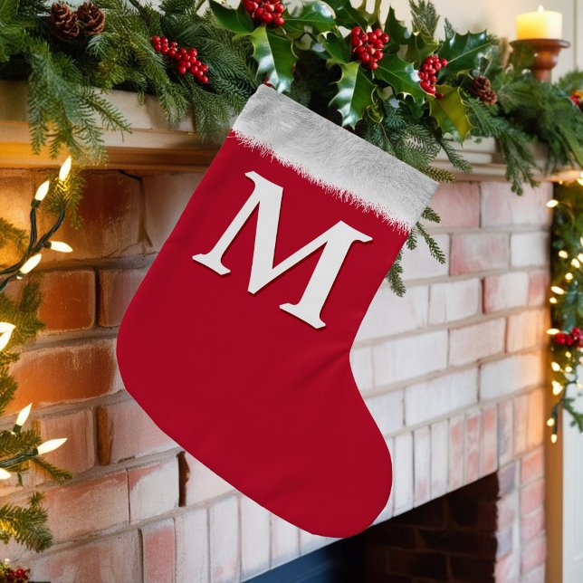 Petite Chaussette De Noël Monogramme classique rouge et blanc - Stocking de  (Would look lovely hanging on your festive fireplace full of christmas gifts! Just add your initial)