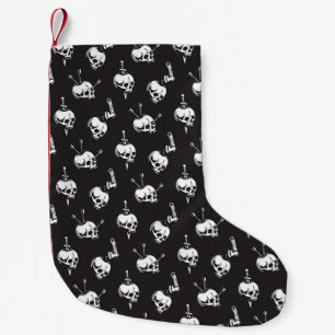 Petite Chaussette De Noël Motif crâne avec armes : Arrière - plan foncé.