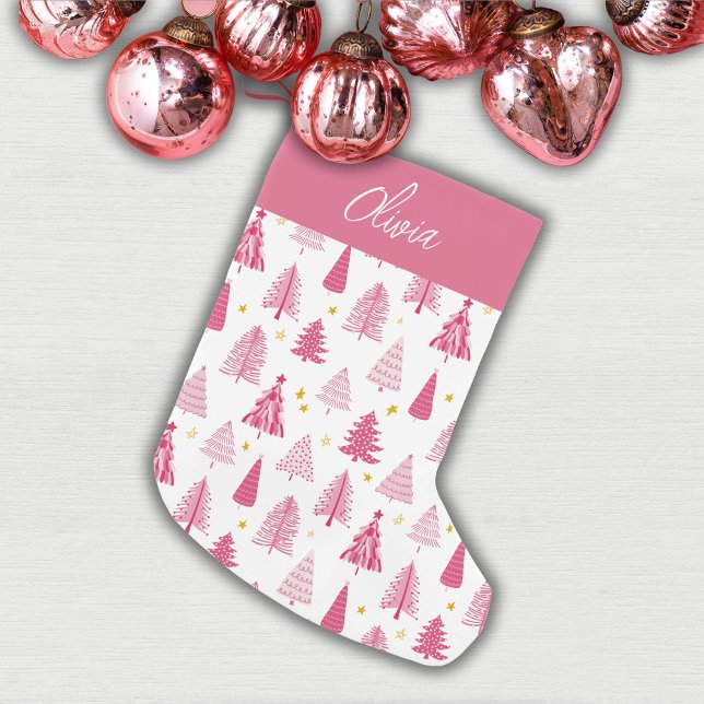 Petite Chaussette De Noël Noël rose (Pink winter woodland Christmas tree design stocking, perfect fotrthe holiday season.)