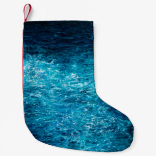 Petite Chaussette De Noël peinture à l'huile montrant les vagues de l'océan