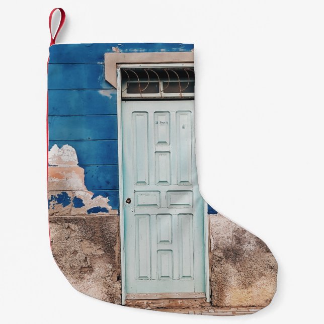 PETITE CHAUSSETTE DE NOËL PHOTO DE BÂTIMENT AVEC PORTE EN BOIS BLANC (Devant)