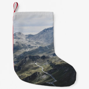PETITE CHAUSSETTE DE NOËL PHOTOGRAPHIE AÉRIENNE DE LA MONTAGNE