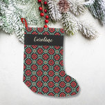 Petite Chaussette De Noël Poinsététie florale nordique Rouge Vert noir perso<br><div class="desc">Une belle réserve de Noël avec un design d'inspiration nordique. Ajoutez votre nom pour personnaliser. Moderne et élégant mais festif et amusant - le stock parfait qui sera chéri pour les années à venir.</div>