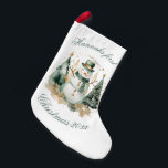 Petite Chaussette De Noël Première nouveauté de Noël vert Père Noël<br><div class="desc">Célébrez le premier Noël de votre bébé avec notre élégant bonhomme de neige vert! Conçu avec soin, ce luxueux stockage présente un design de bonhomme de neige charmant et un tissu vert riche qui ajoute une touche de sophistication à votre décor de vacances. Parfait pour être accroché au coin du...</div>
