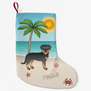 Petite Chaussette De Noël Rottweiler noir et feu sur une plage tropicale en