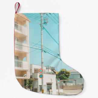 PETITE CHAUSSETTE DE NOËL ROUTE PRÈS DE LA MAISON