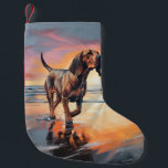 Petite Chaussette De Noël Sandy Paws Bloodhound Dog on Beach Sunset<br><div class="desc">Plongez dans la beauté tranquille de notre chien "Sandy Paws and Sunset Hues" sur le coucher du soleil de plage. Cette scène captivante saisit l'essence d'une soirée parfaite au bord de l'eau, avec un fidèle compagnon canin qui profite du sable doré et des teintes époustouflantes du soleil couchant. Que vous...</div>