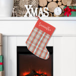 Petite Chaussette De Noël Script de calligraphie mignonne Motif vert rouge<br><div class="desc">Ce design comprend un joli script de calligraphie de style simple, un bas de Noël avec un motif plaid rouge et vert, un campement rustique, un style minimaliste minimaliste classique, un élégant style rustique vintage élégant, un design de vacances intemporel à l'ancienne, un décor de maison de vacances de Noël...</div>