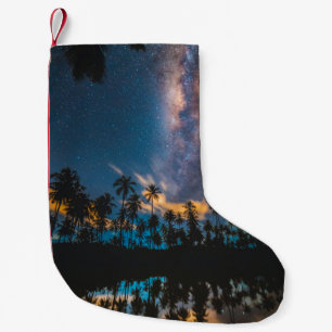 Petite Chaussette De Noël Silhouette de cocotiers réfléchie sur le corps de 