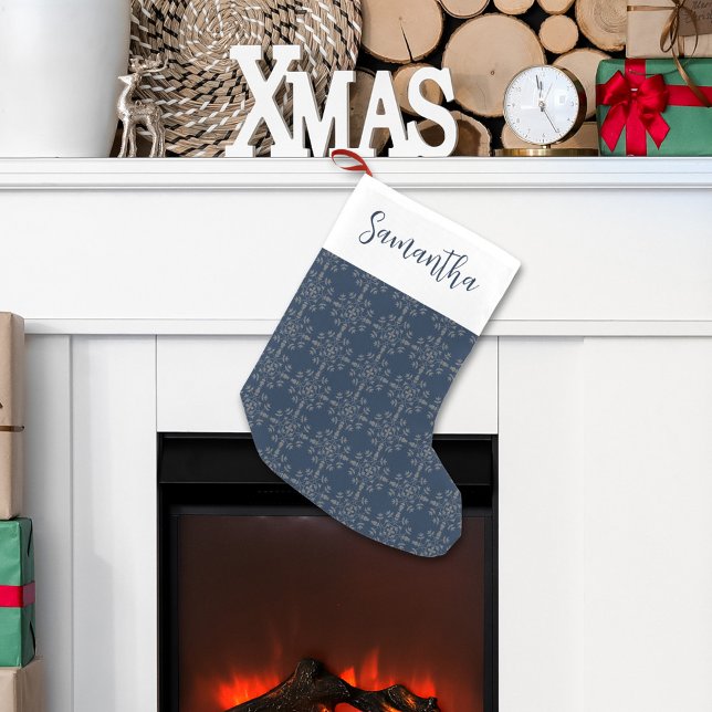 Petite Chaussette De Noël Simple Calligraphie Script Marine Silver Snowflake (Navy Blue Christmas holiday silver snowflake custom stocking.)