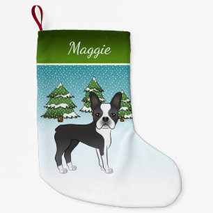 Petite Chaussette De Noël Terrier de Boston noir dans une forêt hivernale &