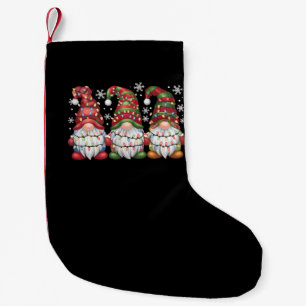 Petite Chaussette De Noël Trois Gnomes Carreaux de Buffalo Rouge Noël