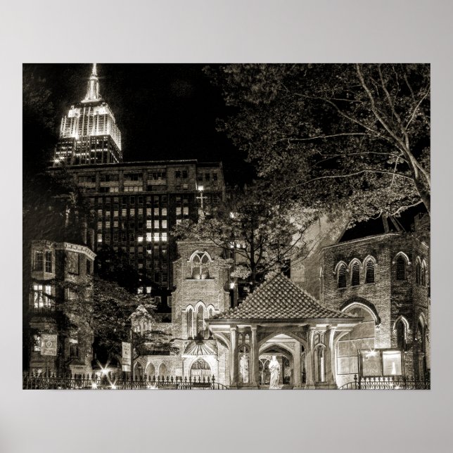 PETITE ÉGLISE GRANDE VILLE Affiche (Matte) (Devant)