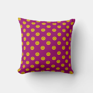 Petite Façades Jaunes Coussin rose motif