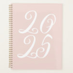 Petite fille rose vif script personnalisé typograp<br><div class="desc">Girly blush rose et blanc script personnalisé année typographie mignon élégant élégant Planner. Texte de script blanc entièrement personnalisable,  arrière - plan simple rose vif. Vous pouvez le personnaliser avec vos initiales,  monogramme,  année,  etc ou simplement supprimer le texte,  et laisser le rose vif couleur uni.</div>