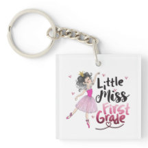 Petite Mademoiselle Porte-Clés Première Année – Re