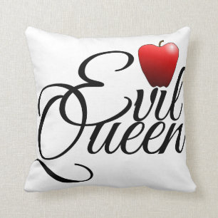 Petite pomme Evil Queen Coussin