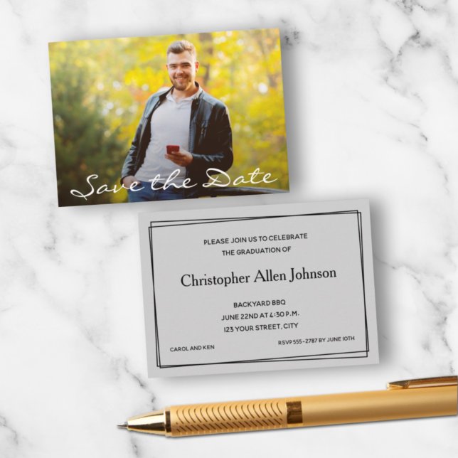 Petite taille MINI 3,5 po X 2,5 po Invitations d'u (Small 3.5" x 2.5" graduation party cards to hand out or include in your graduation announcements.)