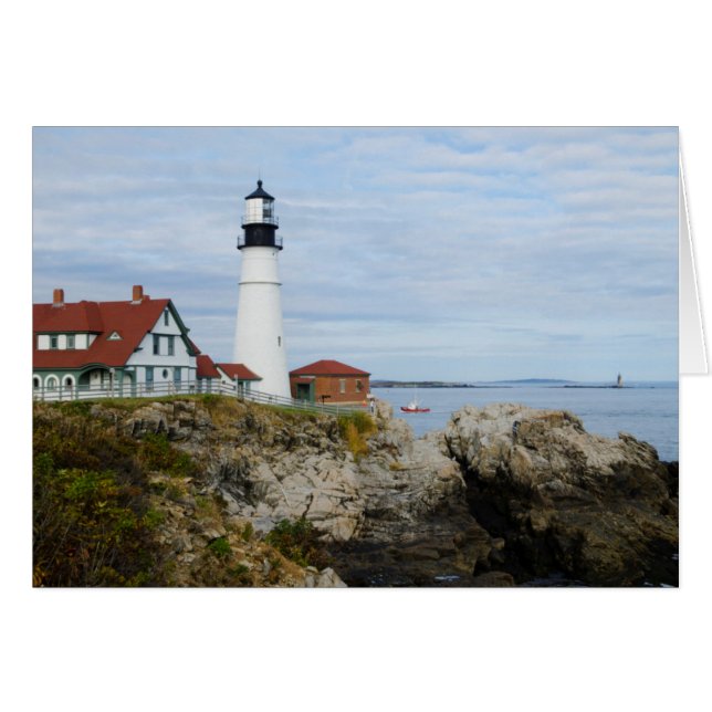 Phare de Portland Headlight sur une côte rocheuse (Devant horizontal)
