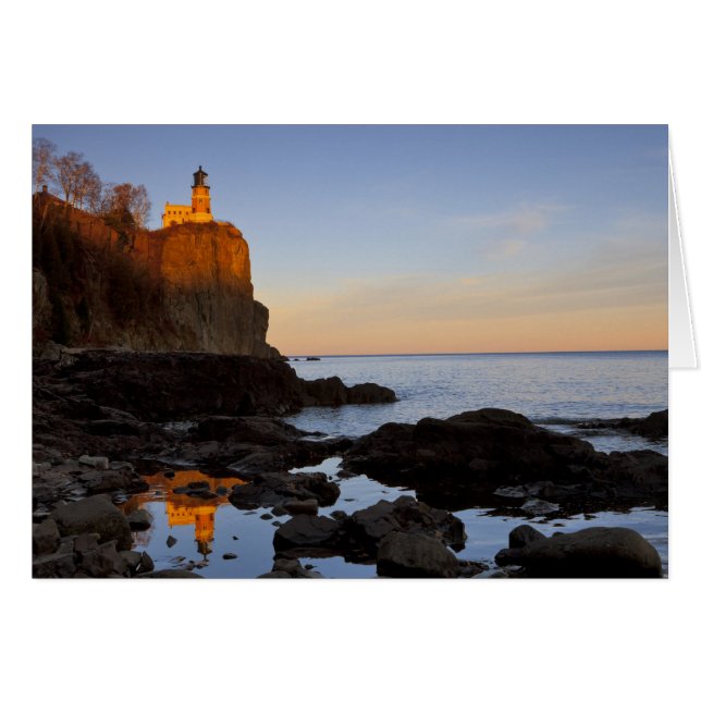 Phare de Split Rock au coucher du soleil près de T (Devant horizontal)