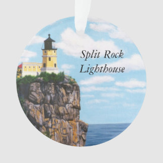 Phare fendu de roche