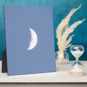 Photo Belle lune de croissant de cire dans la plaque de
