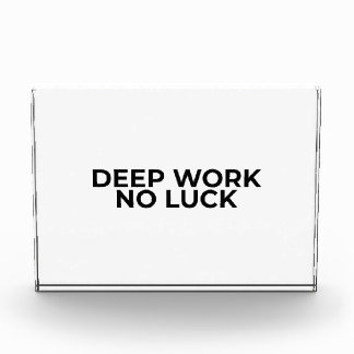 Photo Bloc de bureau en acrylique minimaliste Deep Work