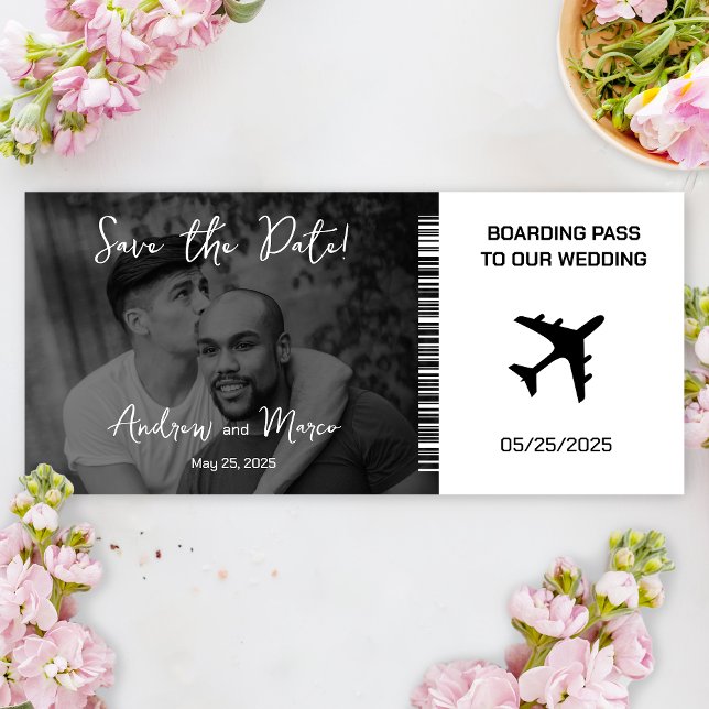 Photo Boarding Pass Mariage Enregistrer la date (Black and white boarding pass save the date)
