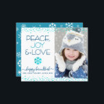 Photo Budget Hanoukka Peace Love Snowflake Card<br><div class="desc">"Paix, joie et amour." Une illustration amusante, ludique, bleu turquoise faux flocon de neige, des points de confettis, et une typographie moderne turquoise et bleu marine sur un arrière - plan blanc propre, avec la photo personnalisée de votre choix, vous aider à ouvrir la saison Hanoukka. Un motif de flocon...</div>