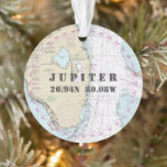 Photo Commémorative Nautique Jupiter FL 2 Côtés<br><div class="desc">Avec un côté montrant la carte de navigation officielle pour Jupiter et les environs (n° 11460, vers 2016) et l'autre toute image que vous souhaitez afficher, c'est un grand cadeau photo commémoratif — idéal pour votre arbre de Noël OU pour accrocher sur votre rétroviseur! La latitude et la longitude pointent...</div>