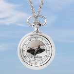Photo de animal noir Nom du chat Montre de collier<br><div class="desc">Ajoutez votre photo de chat et le nom à cette montre de collier classe. Montre parfaite pour le propriétaire du chat noir d'aujourd'hui</div>