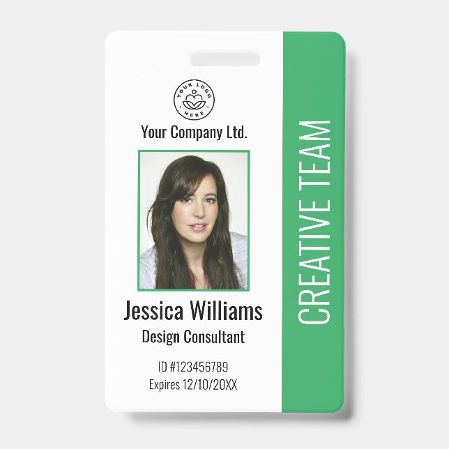 Photo de badge d'identité vert de l'employé avec l (Avant)