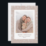 Photo de famille Couleur modifiable<br><div class="desc">Avez-vous cherché un modèle do-it-yourself qui se coordonnera avec votre photo de Noël? Votre recherche est terminée. J'ai conçu ce modèle pour correspondre facilement et rapidement à n'importe quelle photo de neutre à orange vif. Pour commencer, j'ai choisi un motif arrière - plan très traditionnel pour encadrer votre photo et...</div>