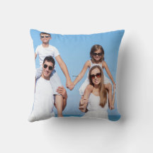Photo de famille et d'amis sur un coussin