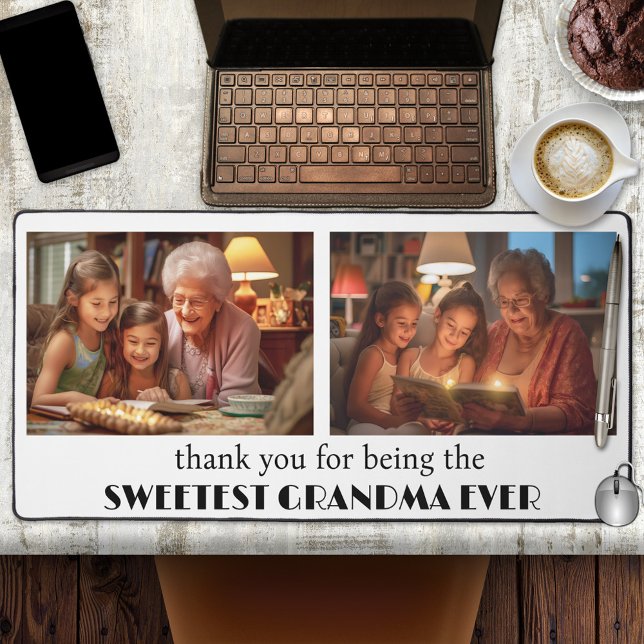 Photo de grand-mère la plus douce (Family desk mat featuring 2 of your own favorite photos. You can choose your own background color.)