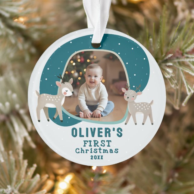 Photo de Noël de bébé mignon avec un renne (Arbre)