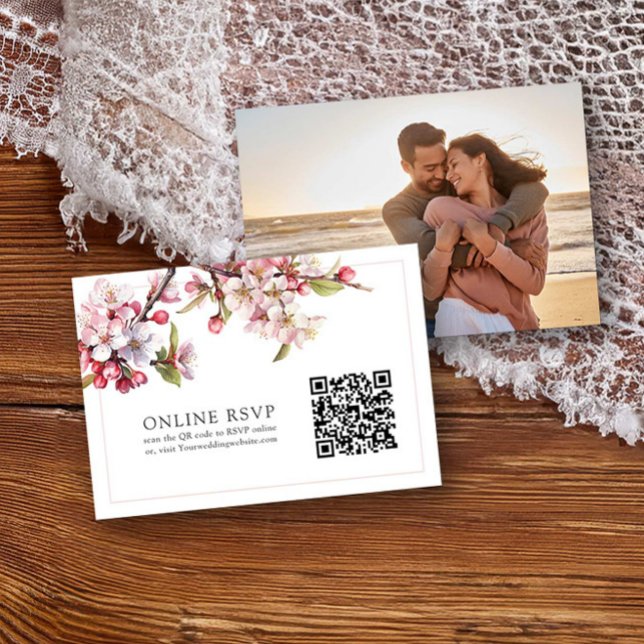 Photo en ligne RSVP QR Code Cherry Blossom Mariage (Online RSVP qr code card with photo from the Cherry Blossom Wedding Collection by Darling & May)