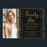 Photo Gold Black 21st Birthday Invitation<br><div class="desc">Cette simple mais douce invitation à la photo de 21ème anniversaire comporte une large tête de parties scintillant en faux or et des pois sur un arrière - plan noir. L'arrière de l'invitation est rose avec le même motif de polka faux rose point. Le modèle est très facile à modifier....</div>