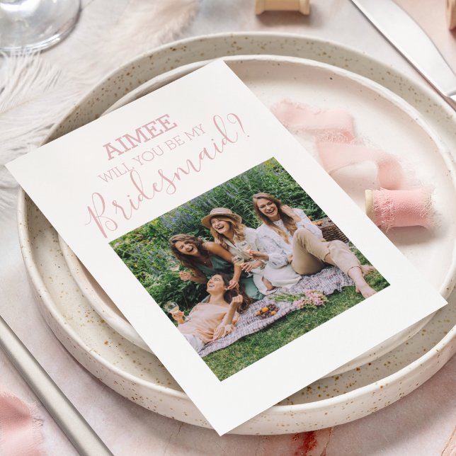 Photo minimaliste moderne | Seras-Tu Ma Servante D (Créateur téléchargé)