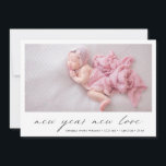 Photo moderne Cute Faire-part de naissance de vaca<br><div class="desc">Carte de faire-part de naissance de vacances moderne avec un design simple avec une photo horizontale de votre nouveau-né garçon ou fille avec "nouvel an nouvel amour" dans un script élégant et le nom et les statistiques de naissance du bébé ci-dessous. Le dos a une deuxième image et votre message...</div>