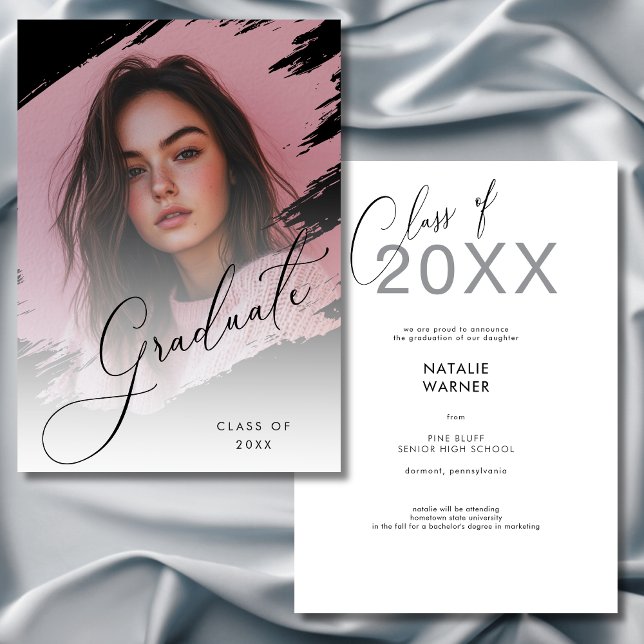 Photo moderne Faire-part noir et blanc (Modern Photo Black & White Grad Announcement)