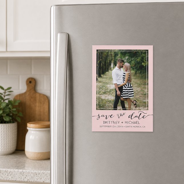 Photo Moderne Faire Part Rose Pâle  (Pick the best picture from your engagement shoot or your favorite picture of the two of you.)