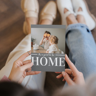 Photo moderne Gris C'est bien d'être à la maison C