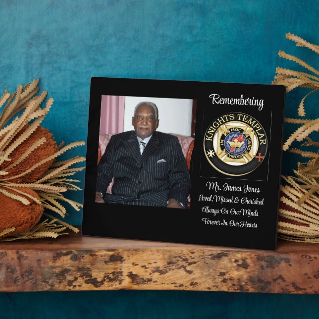 Photo Plaque commémorative des Templiers (Côté)